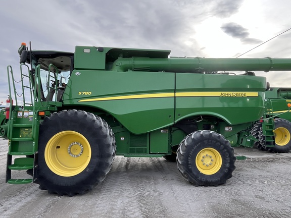 2020 John Deere S780 Combine