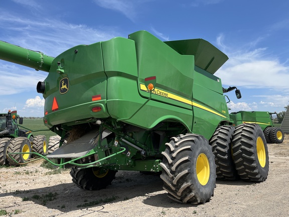 2021 John Deere S780 Combine