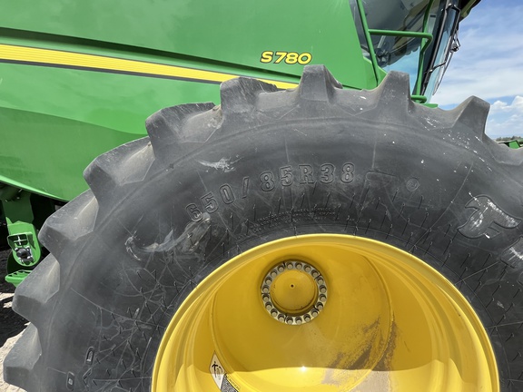 2021 John Deere S780 Combine