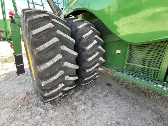 2021 John Deere S780 Combine