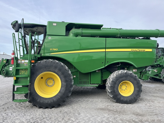 2021 John Deere S780 Combine