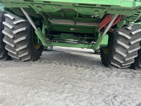 2021 John Deere S780 Combine