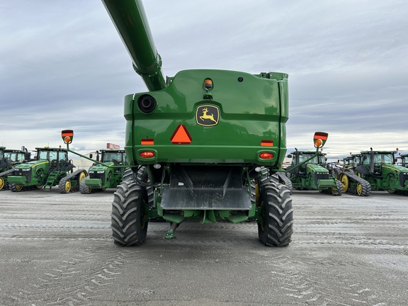 2020 John Deere S780 Combine