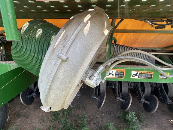 2013 John Deere 1990 Air Seeder