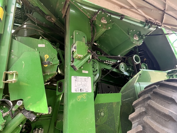 2019 John Deere S780 Combine