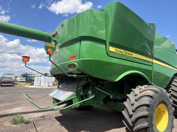 2019 John Deere S780 Combine