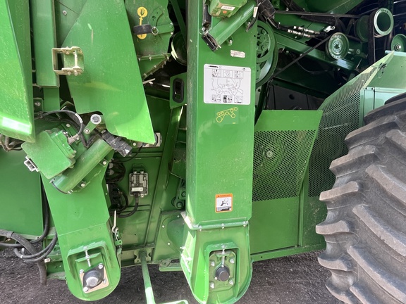 2019 John Deere S780 Combine