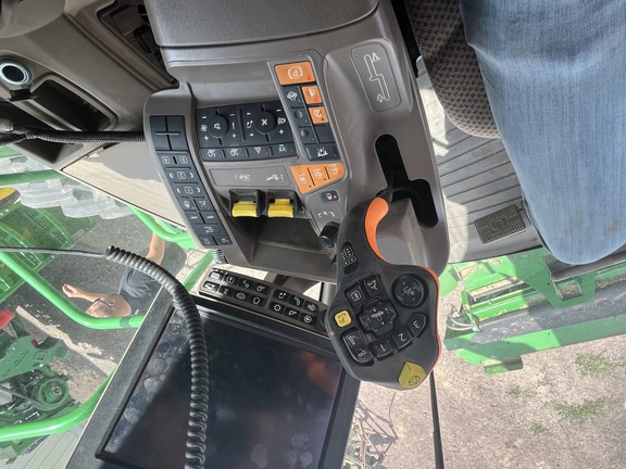 2019 John Deere S780 Combine