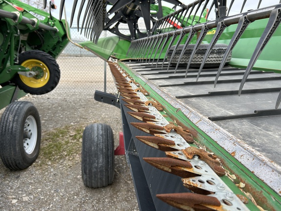 2020 John Deere 735D Header Combine