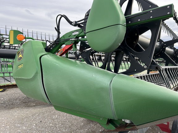 2020 John Deere 735D Header Combine