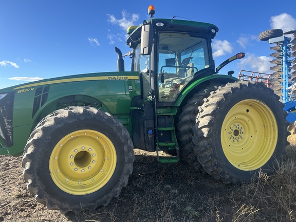 2018 John Deere 8320R Tractor
