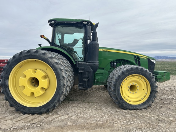 2018 John Deere 8320R Tractor