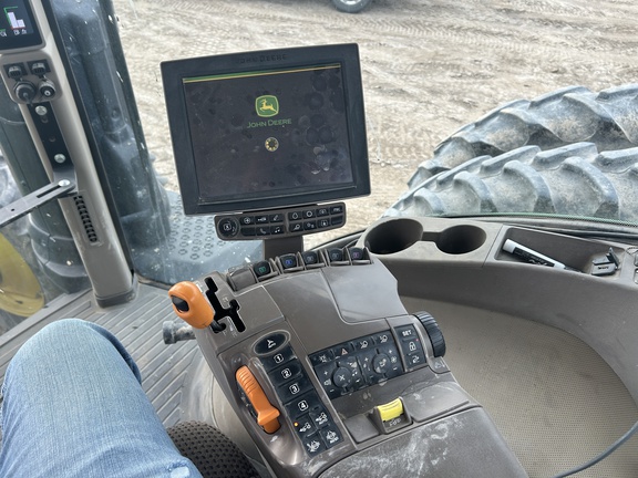 2018 John Deere 8320R Tractor