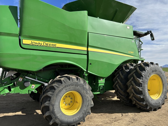 2021 John Deere S780 Combine