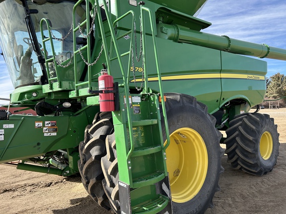 2021 John Deere S780 Combine