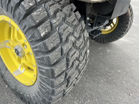 2024 John Deere XUV 835R ATV