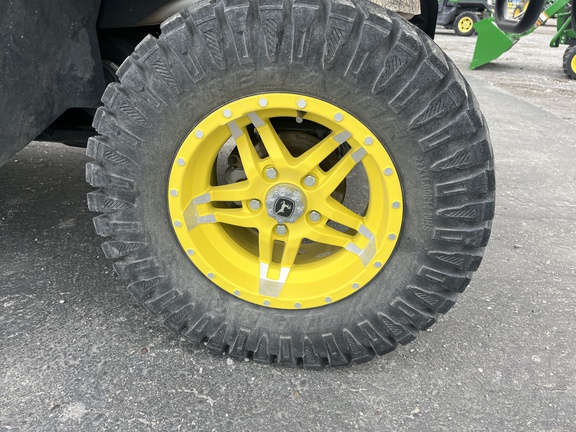 2024 John Deere XUV 835R ATV