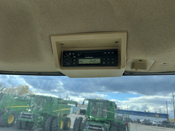 2002 John Deere 8320 Tractor