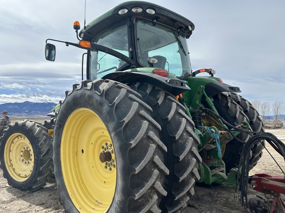 2013 John Deere 8335R Tractor