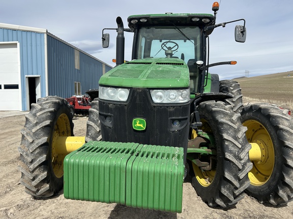 2013 John Deere 8335R Tractor