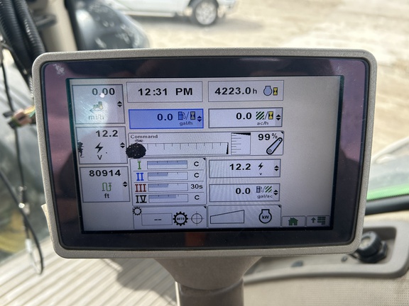 2013 John Deere 8335R Tractor