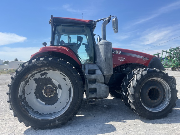 2015 Case IH Magnum 280 Tractor