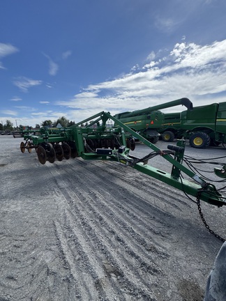 2016 John Deere 2730 Disk Ripper