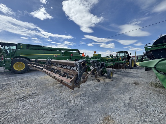 2016 John Deere 2730 Disk Ripper