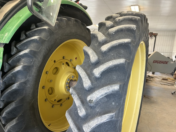 2013 John Deere 8285R Tractor