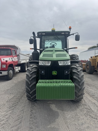 2011 John Deere 8285R Tractor