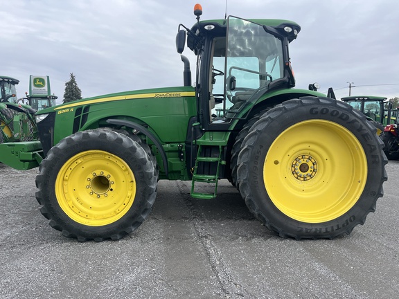 2011 John Deere 8285R Tractor
