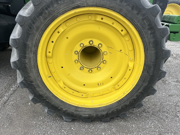 2011 John Deere 8285R Tractor