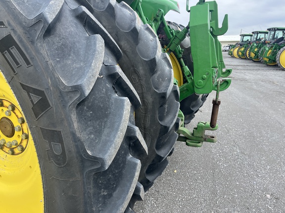 2011 John Deere 8285R Tractor