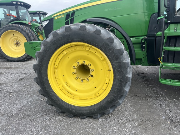 2011 John Deere 8285R Tractor