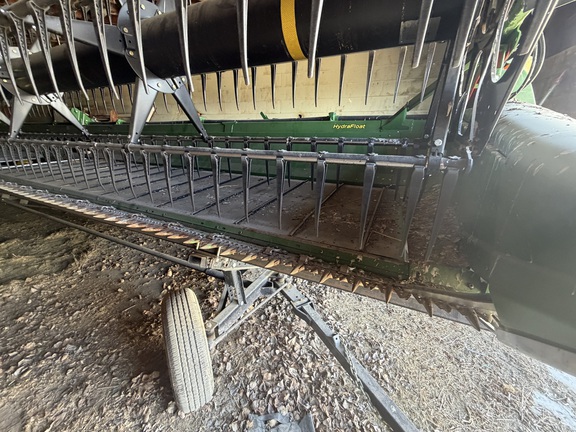 2020 John Deere 735D Header Combine