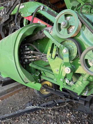 2020 John Deere 735D Header Combine