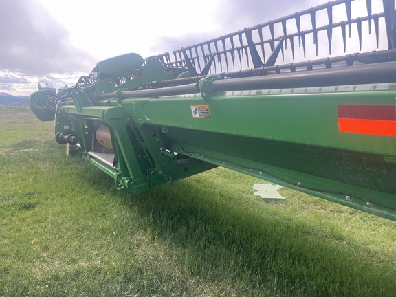 2016 John Deere 640D Header Combine