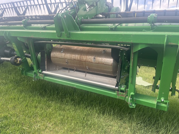2016 John Deere 640D Header Combine