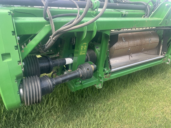 2016 John Deere 640D Header Combine