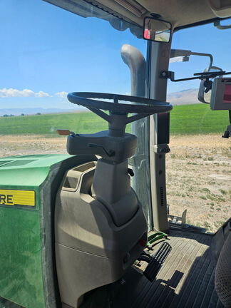 2012 John Deere 7200R Tractor