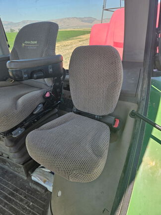 2012 John Deere 7200R Tractor