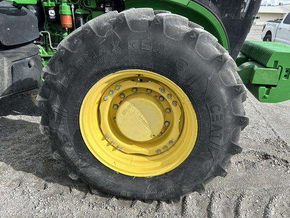 2012 John Deere 7200R Tractor