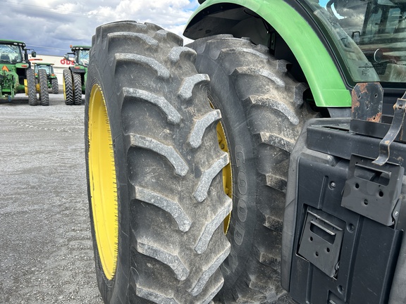 2012 John Deere 7200R Tractor
