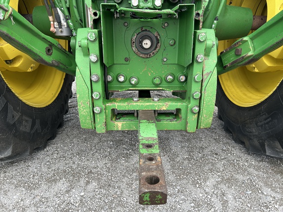 2012 John Deere 7200R Tractor