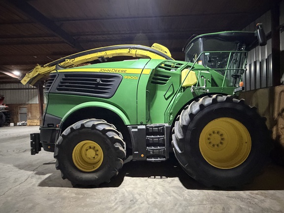 2024 John Deere 9900 Forage Harvester
