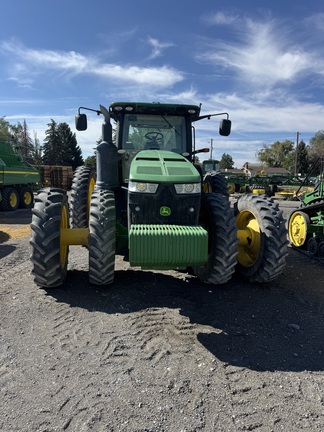 2016 John Deere 8320R Tractor