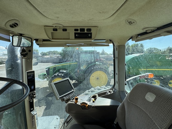 2016 John Deere 8320R Tractor