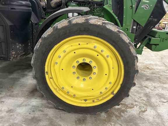 2014 John Deere 8370R Tractor