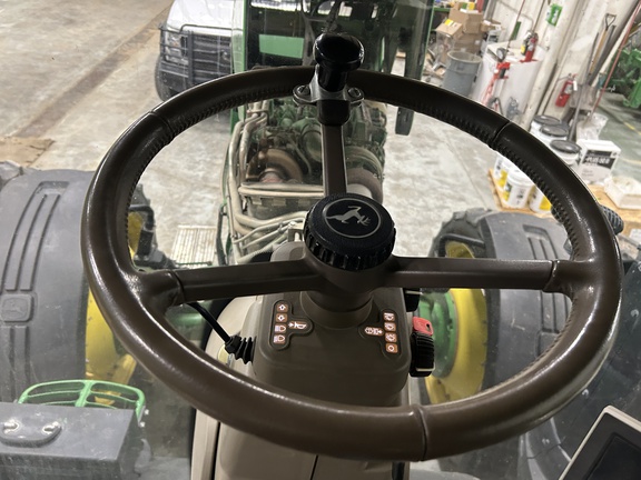 2014 John Deere 8370R Tractor