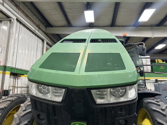 2014 John Deere 8370R Tractor